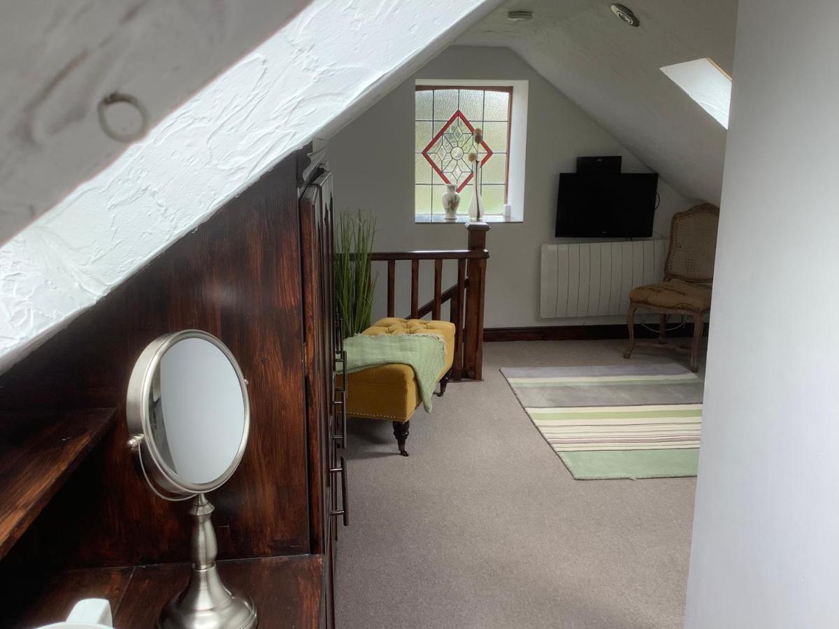 Holiday home The Old Stables Swansea